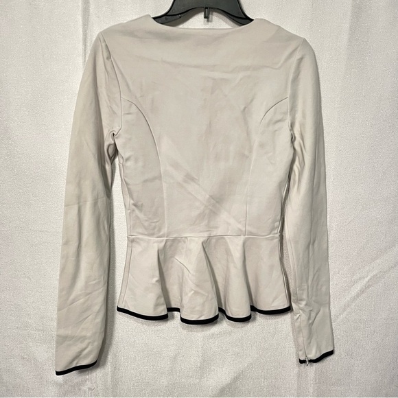 Armani Exchange peplum jacket. Zipper front and zipper sleeve. Size M - Picture 5 of 8